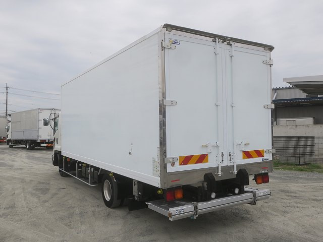 中古トラック いすゞ フォワード 中型冷凍バン