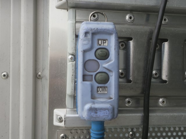 中古トラック 日野冷蔵冷凍車 ＃13