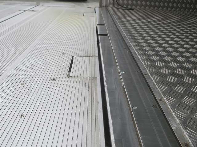 中古トラック 日野冷蔵冷凍車 ＃14