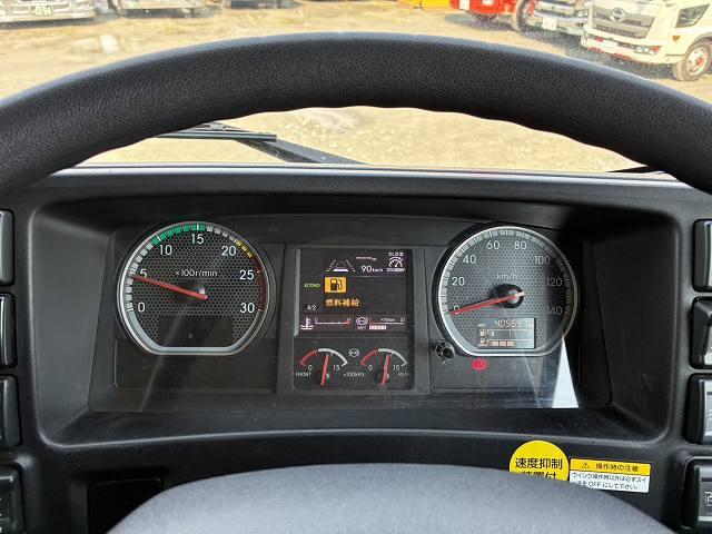 中古トラック いすゞギガ アルミウィング