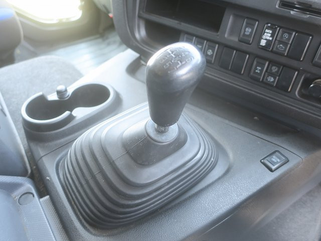 中古トラック いすゞアルミウィング ＃24