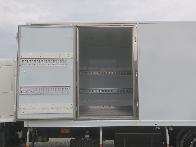 中古トラック 日野冷凍バン ＃13