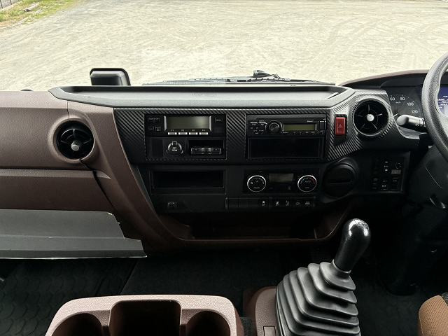 中古トラック 日野冷凍バン ＃19