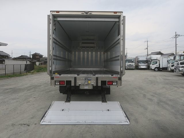 中古トラック 日野冷凍バン ＃7