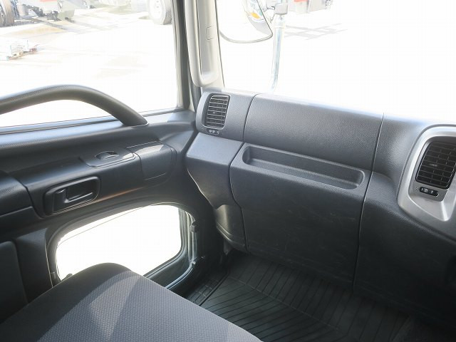 中古トラック 日野 レンジャー 中形平ボディアルミブロック