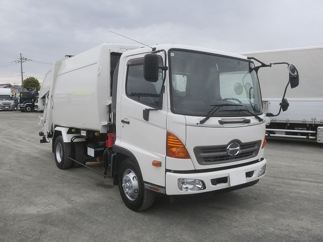 中古トラック 日野 レンジャー 中型パッカー車