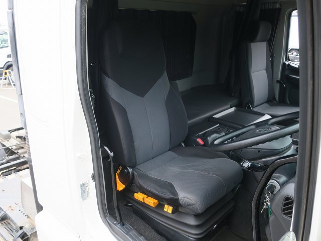 中古トラック 日野トラクタ ＃8