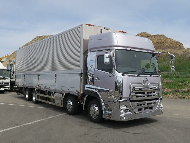 中古トラック UDトラックスアルミウィング ＃2