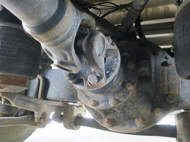 中古トラック UDトラックス クオン アルミウィング