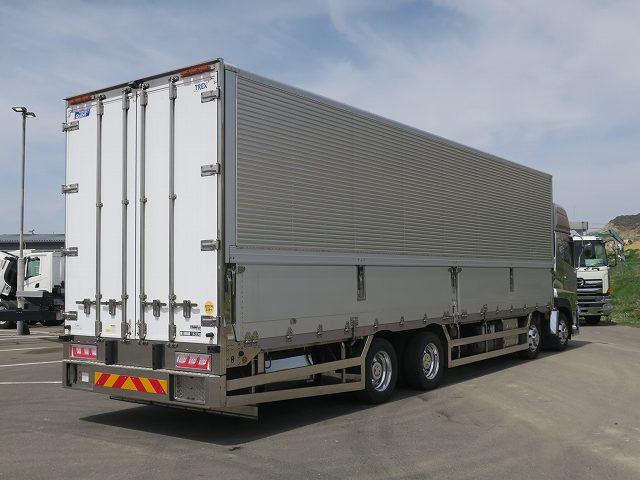 中古トラック UDトラックス クオン アルミウィング