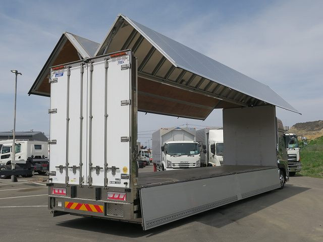 中古トラック UDトラックス クオン アルミウィング