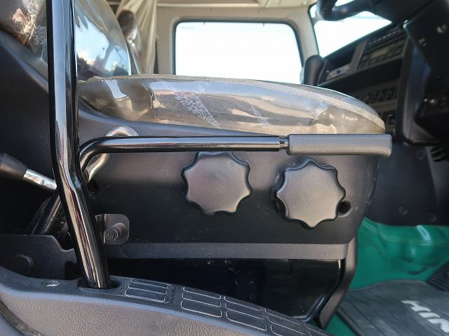 中古トラック 日野コンクリートミキサー車 ＃19