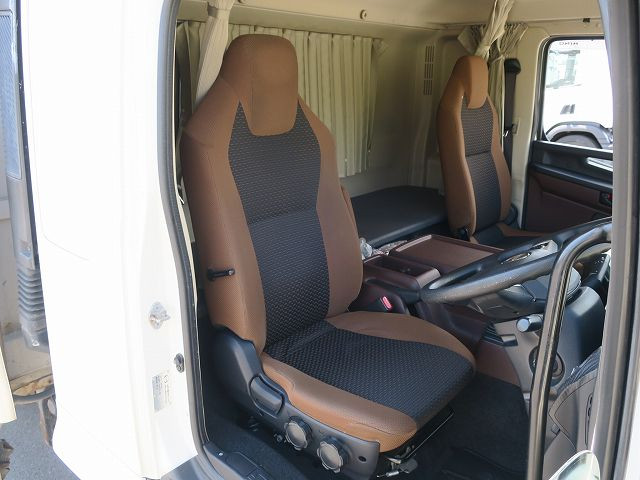 中古トラック 日野アルミウィング ＃19