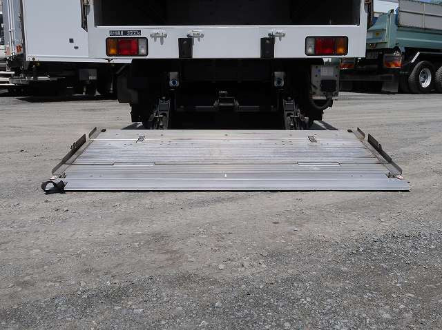 中古トラック いすゞアルミウィング ＃15