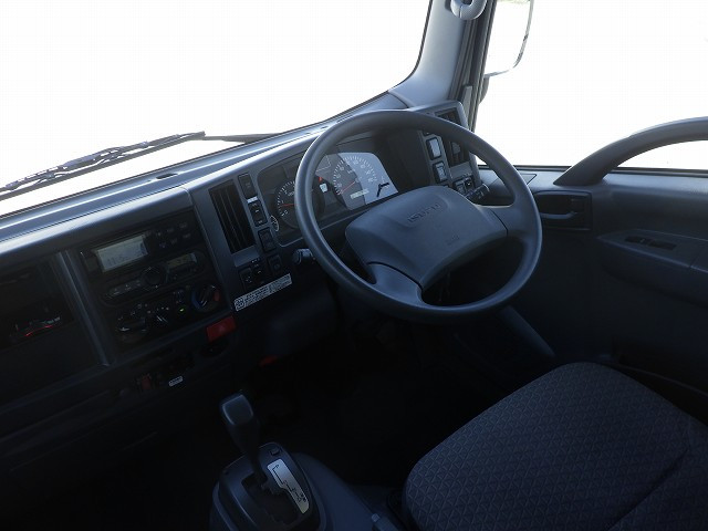 中古トラック いすゞ冷凍バン ＃19