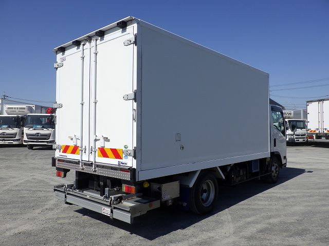 中古トラック いすゞ冷凍バン ＃3
