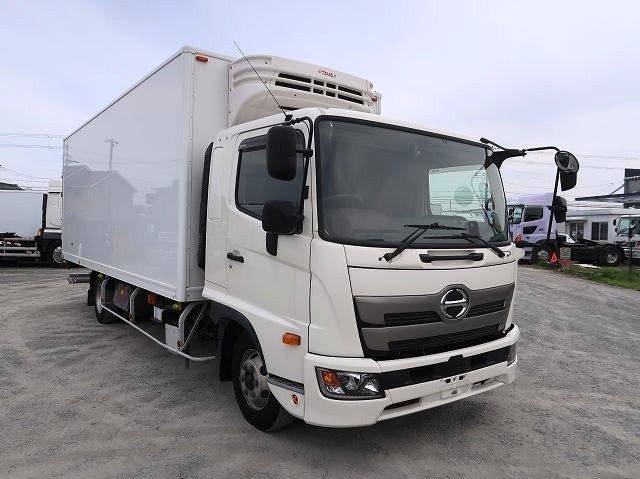 中古トラック 日野冷蔵冷凍車 ＃2