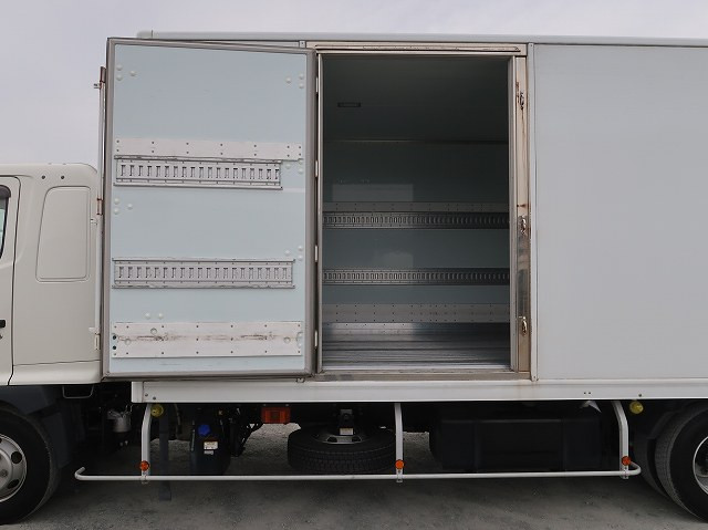 中古トラック 日野冷蔵冷凍車 ＃11