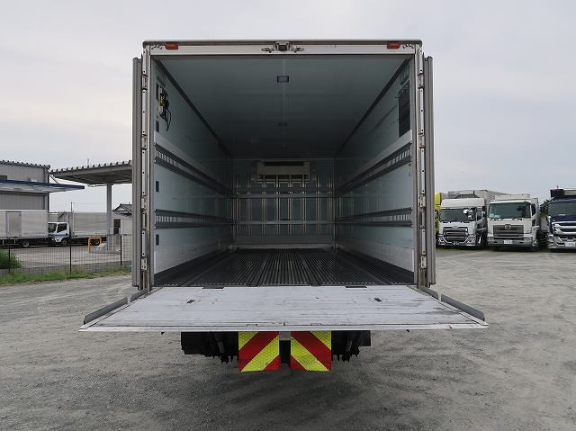 中古トラック 日野冷蔵冷凍車 ＃7
