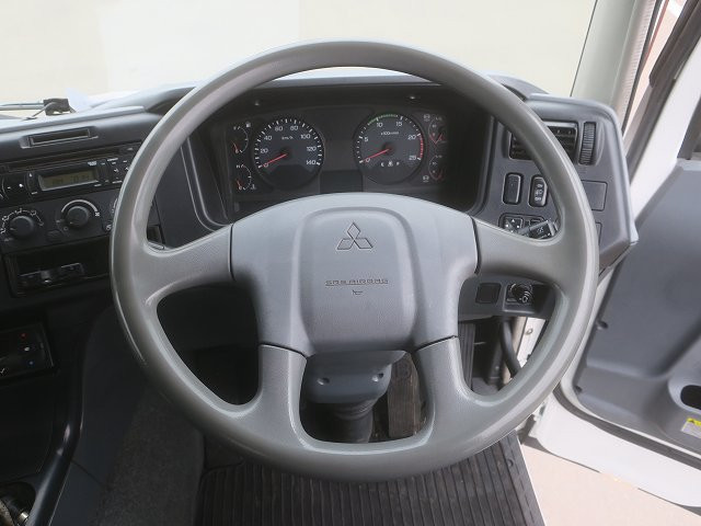 中古トラック 三菱ふそう冷蔵冷凍車 ＃16