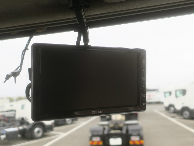 中古トラック 三菱ふそう冷蔵冷凍車 ＃18