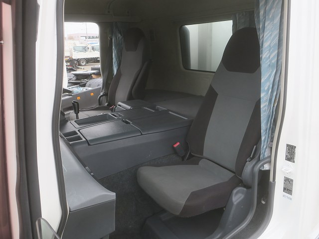 中古トラック 三菱ふそう冷蔵冷凍車 ＃21