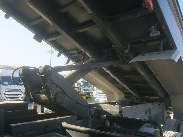 中古トラック いすゞ ギガ ダンプ