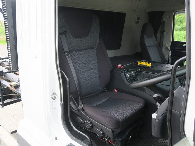 中古トラック 三菱ふそうコンテナ専用車 ＃17
