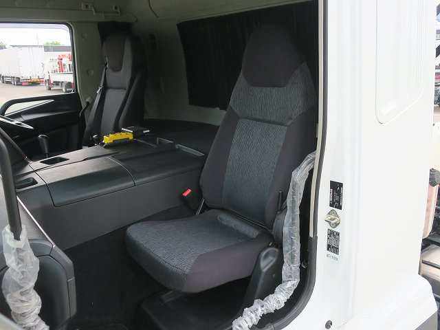 中古トラック 三菱ふそうコンテナ専用車 ＃23