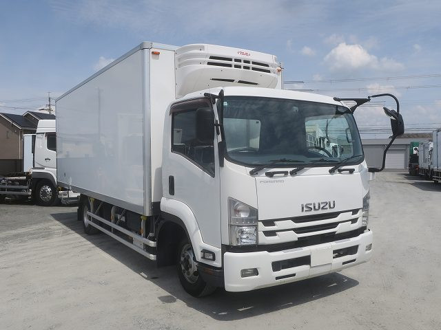 中古トラック いすゞ冷凍バン #2