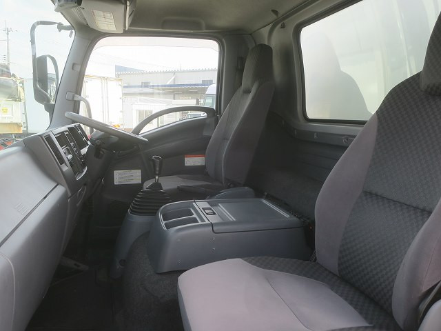 中古トラック いすゞ冷凍バン #22
