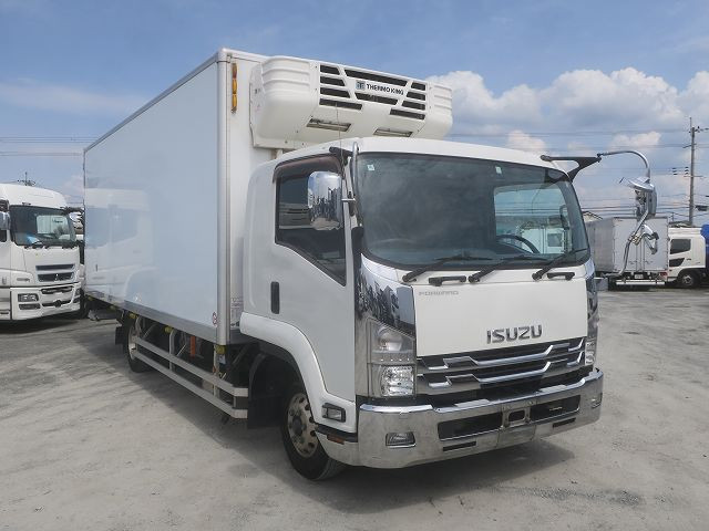 中古トラック いすゞ冷蔵冷凍車 #2