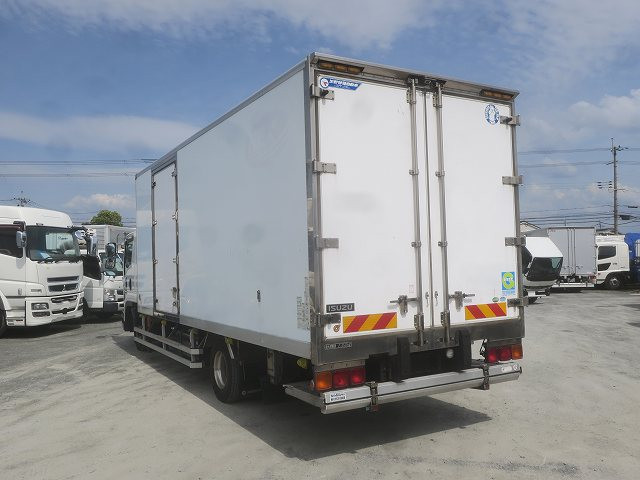 中古トラック いすゞ冷蔵冷凍車 #4