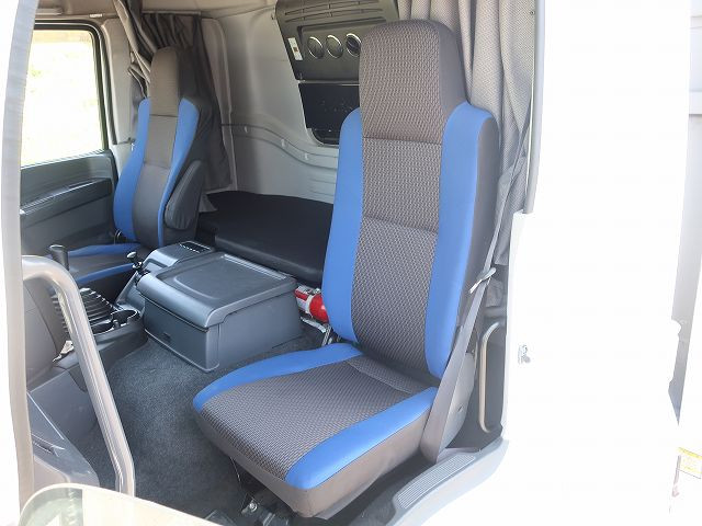 中古トラック いすゞアルミウィング ＃23