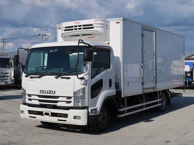 中古トラック いすゞ冷蔵冷凍車