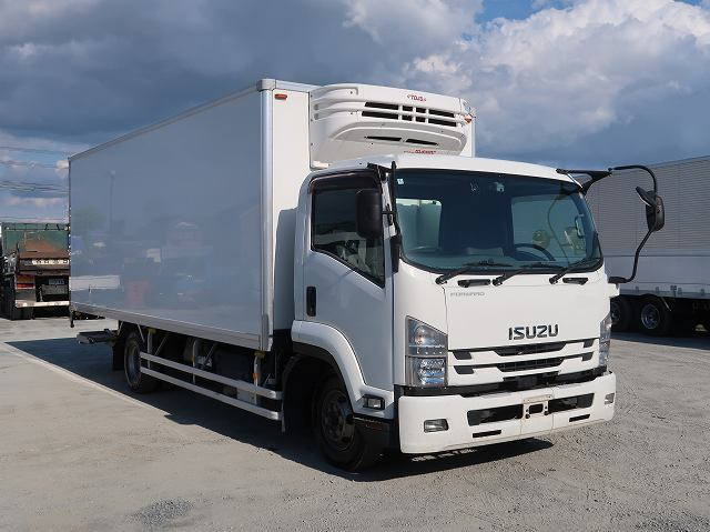 中古トラック いすゞ冷蔵冷凍車 ＃2