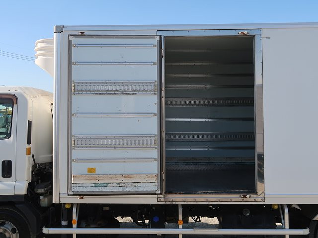 中古トラック いすゞ冷蔵冷凍車 ＃11
