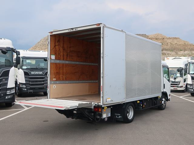 中古トラック いすゞアルミバン ＃7
