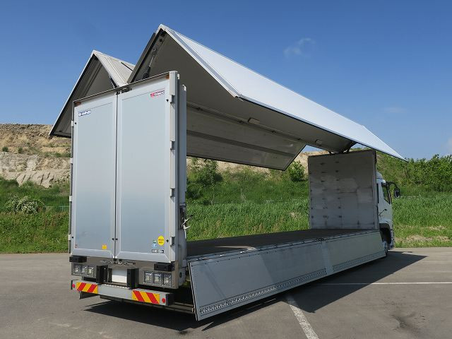 中古トラック 三菱ふそうアルミウィング ＃8
