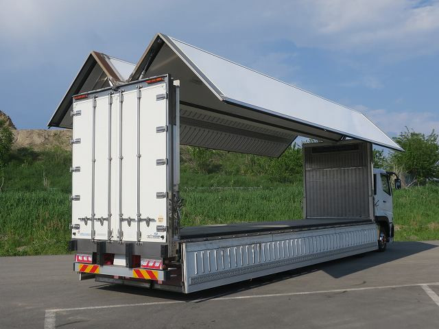 中古トラック 三菱ふそう冷蔵冷凍車 ＃5