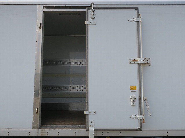 中古トラック 三菱ふそうアルミバン #13