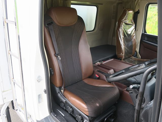 中古トラック 日野冷凍バン ＃14