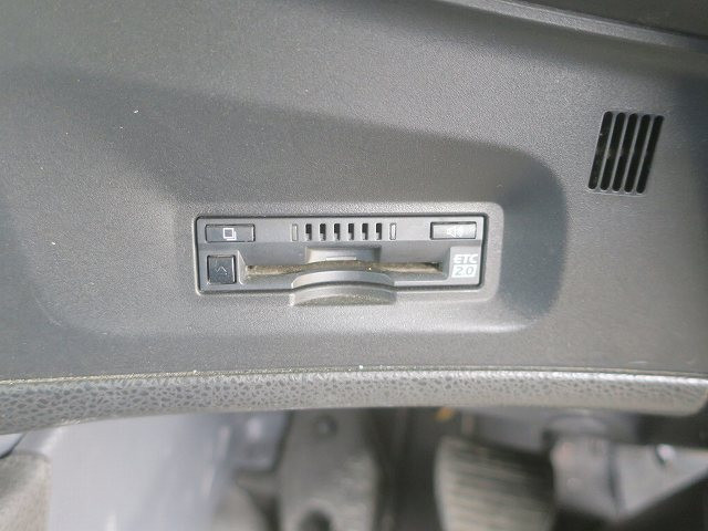 中古トラック いすゞ冷凍バン ＃16