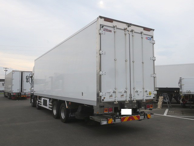 中古トラック いすゞ冷凍バン ＃4