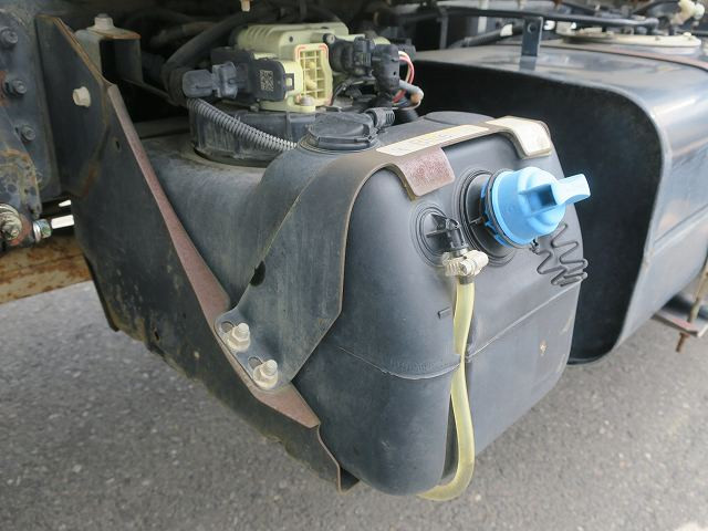 中古トラック 三菱ふそう散水車 ＃8