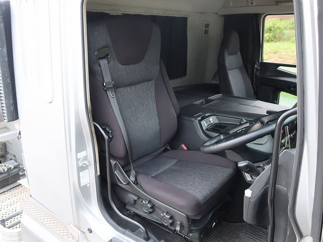 中古トラック 三菱ふそう粉粒体運搬車 #12