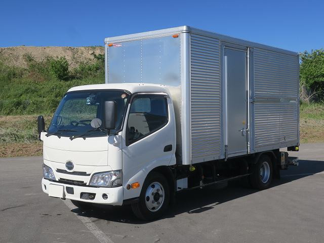 日野アルミバン