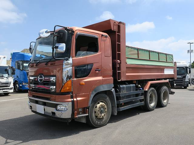 日野　ダンプ