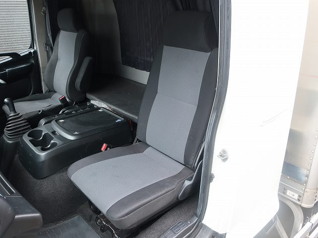 中古トラック 日野 レンジャー 中型アルミバン おばけバン