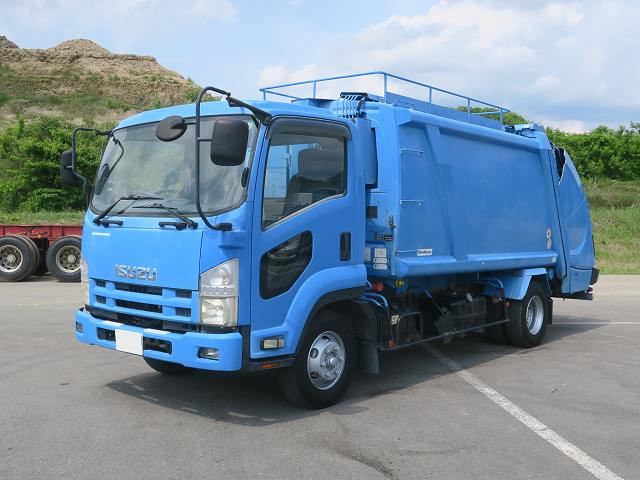  いすゞパッカー車